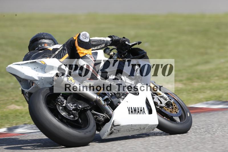 /45 10.08.2025 Plüss Moto Sport ADR/Freies Fahren/backside